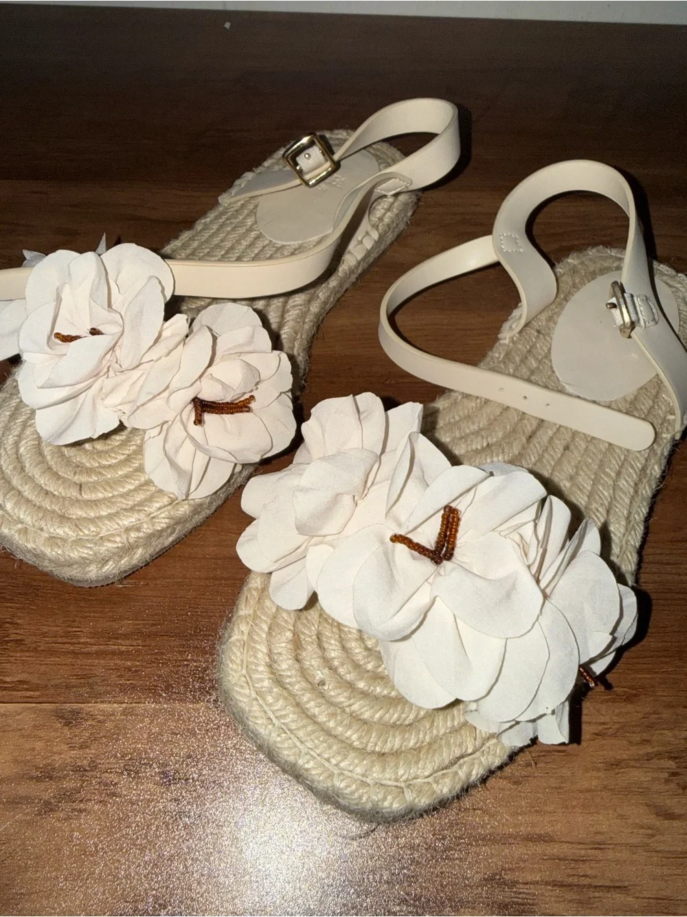 Zara - Jute flower sandals with beaded detail and strap